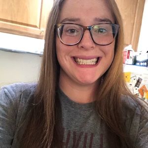 Meet your Posher, Bari